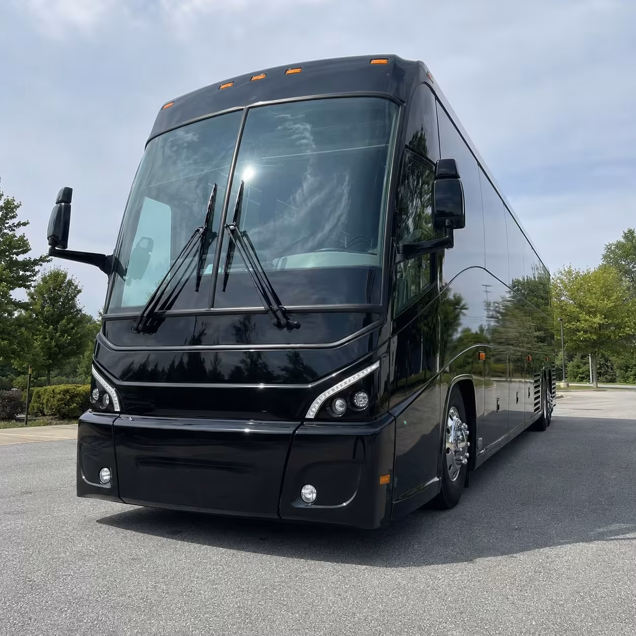 fairfield shuttle buses for travis air force base personnel